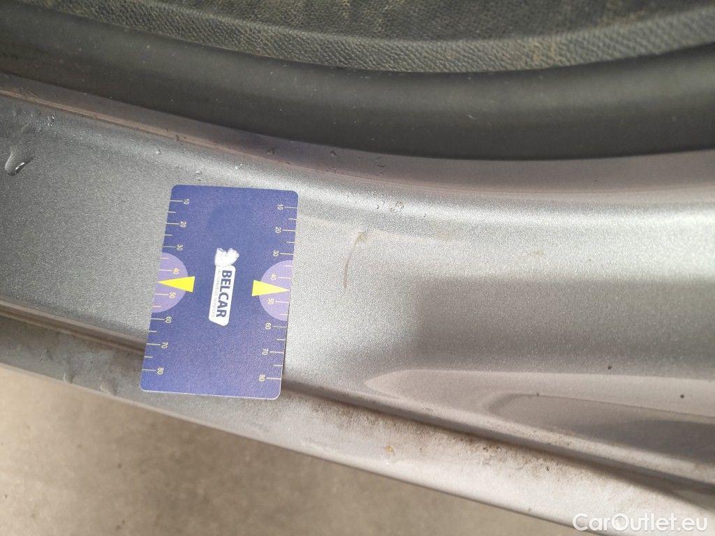 Peugeot  308 Peugeot  SW 1.2 PureTech 110 S&S Active Pack 5d #42