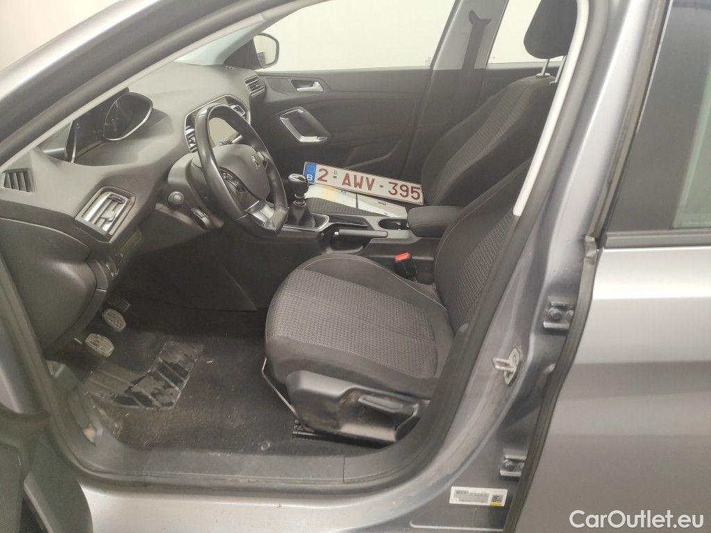 Peugeot  308 Peugeot  SW 1.2 PureTech 110 S&S Active Pack 5d #3