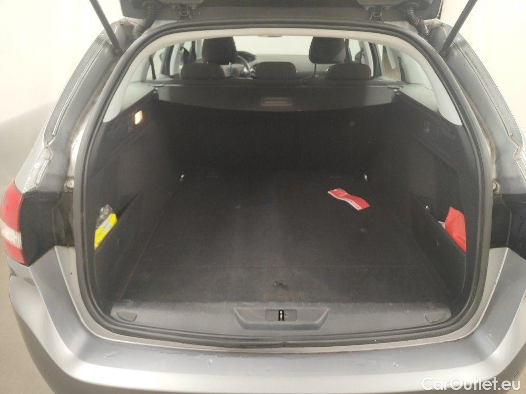 Peugeot  308 Peugeot  SW 1.2 PureTech 110 S&S Active Pack 5d #14