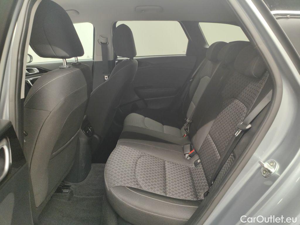 KIA  Cee'd KIA  Sportswagon Business Line 1.6 GDi PHEV DCT 5d #10