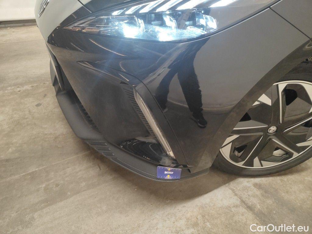 MG  4 MG  6 kWh Luxury 5d #32