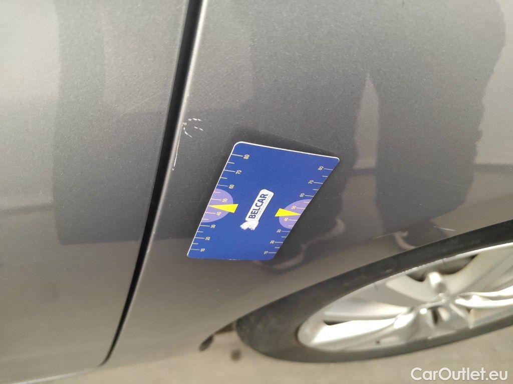 Peugeot  308 Peugeot  SW 1.2 PureTech 110 S&S Active Pack 5d #44