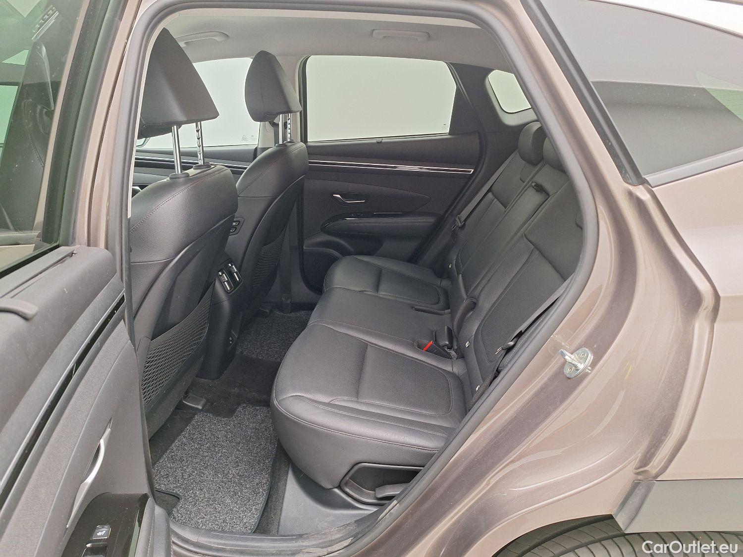 Hyundai  Tucson Hyundai,  '20 PHEV, Hyundai  1.6 T-GDi Plug-in Hybrid 4x4 Shine  #4