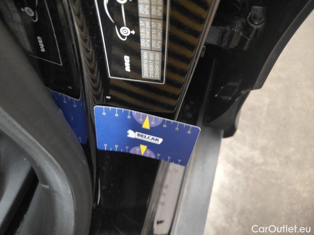 MG  4 MG  6 kWh Luxury 5d #42