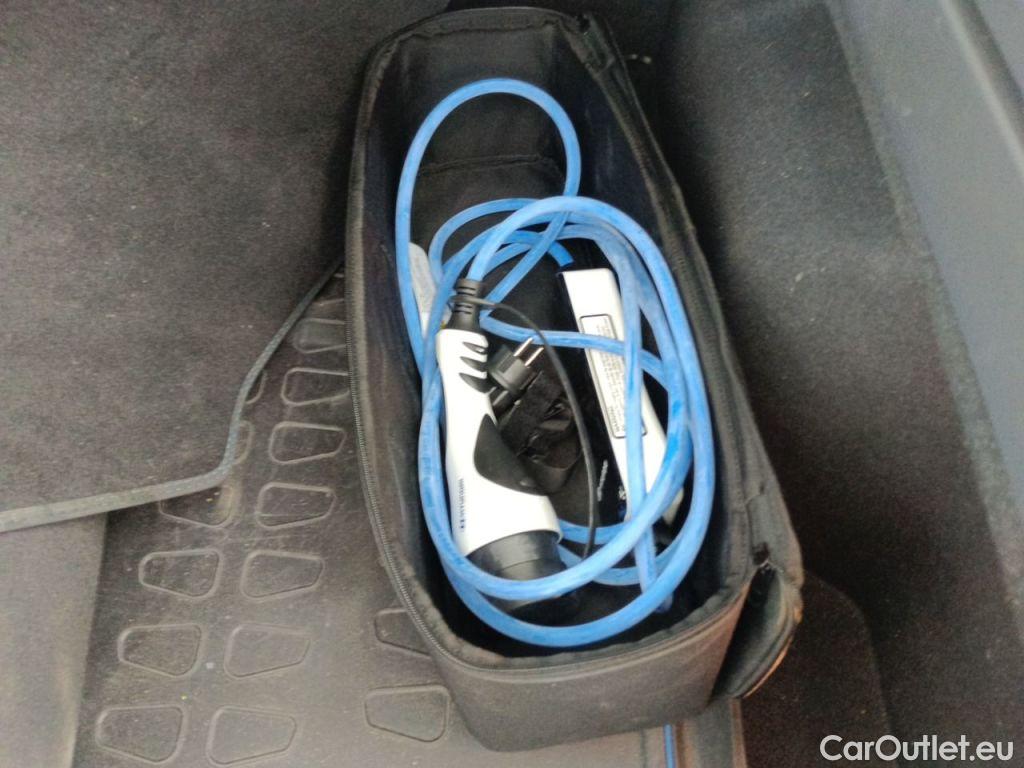 Hyundai   Ioniq Hyundai Electric Shine 5d #16