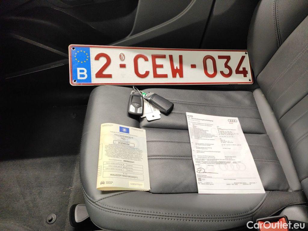 Audi  Q5 Audi  Business Ed. Attraction 35 TDI S tronic 5d #4