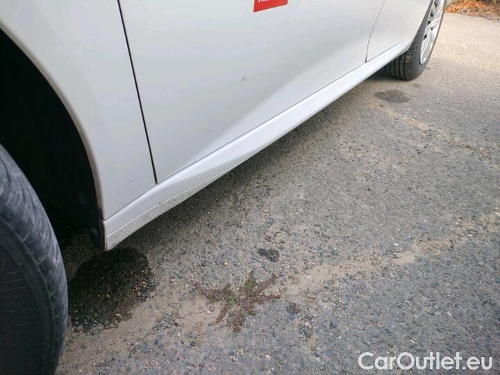 Peugeot  208 1.5 BLUEHDI 100 S&S PREMIUM #16