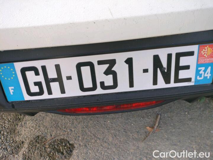 Peugeot  208 1.5 BLUEHDI 100 S&S PREMIUM #5