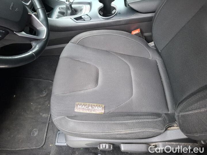 Ford  Mondeo 2.0 ECOBLUE 150PS TITANIUM #37