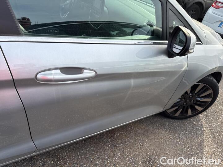 Ford  Fiesta 1.0 ECOBOOST 125 MHEV TITANIUM VIGNA DCT #30