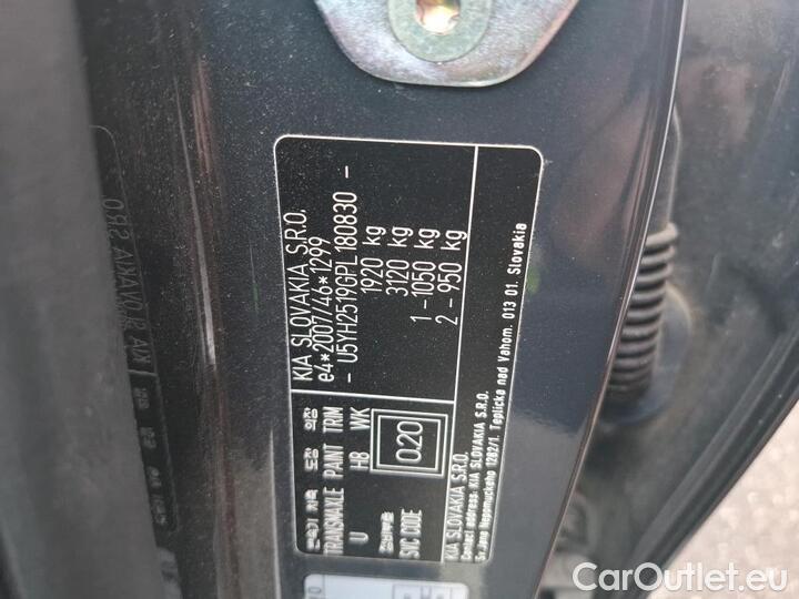 KIA  Cee'd 1.6 CRDI 136 ISG MHEV ACTIVE BUS DCT7 #8