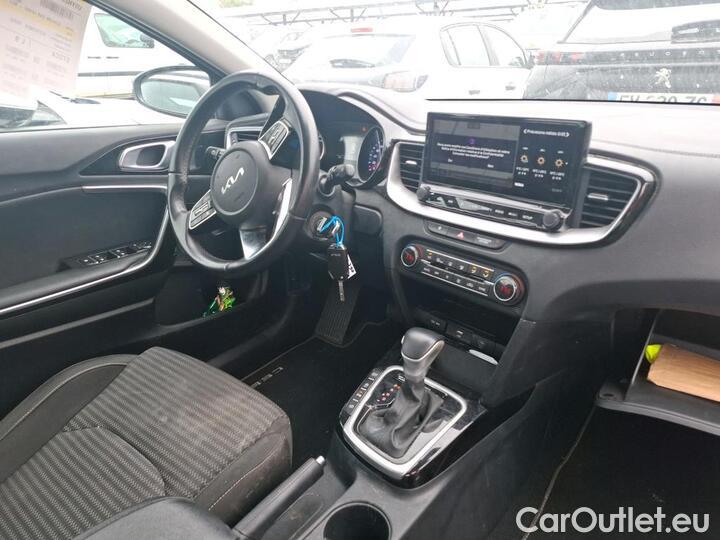 KIA  Cee'd 1.6 CRDI 136 ISG MHEV ACTIVE BUS DCT7 #11