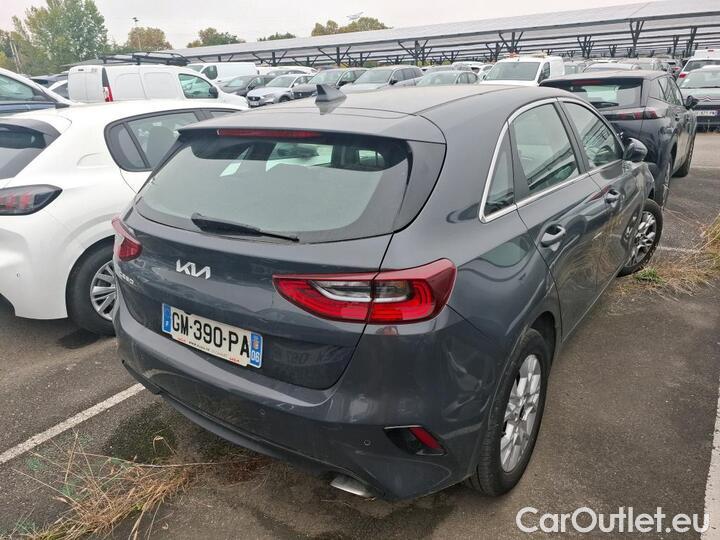 KIA  Cee'd 1.6 CRDI 136 ISG MHEV ACTIVE BUS DCT7 #3