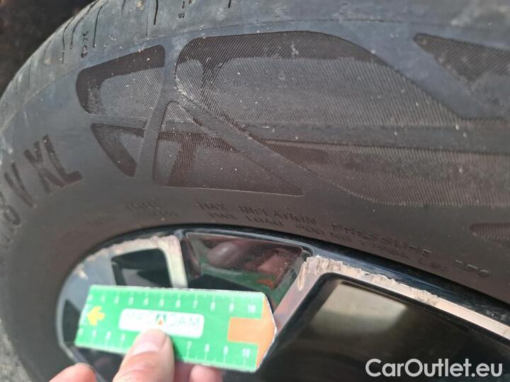 KIA  Sportage 1.6 T-GDI 230 HEV AUTO DESIGN #26