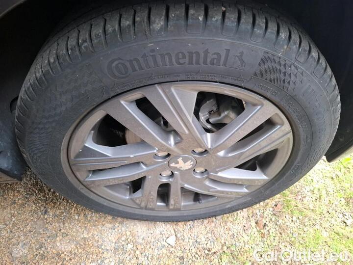 Peugeot  208 1.5 BLUEHDI 100 S&S ACTIVE BUS #20