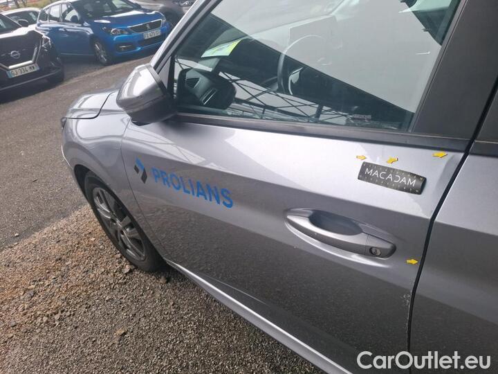 Peugeot  208 1.5 BLUEHDI 100 S&S ACTIVE BUS #24