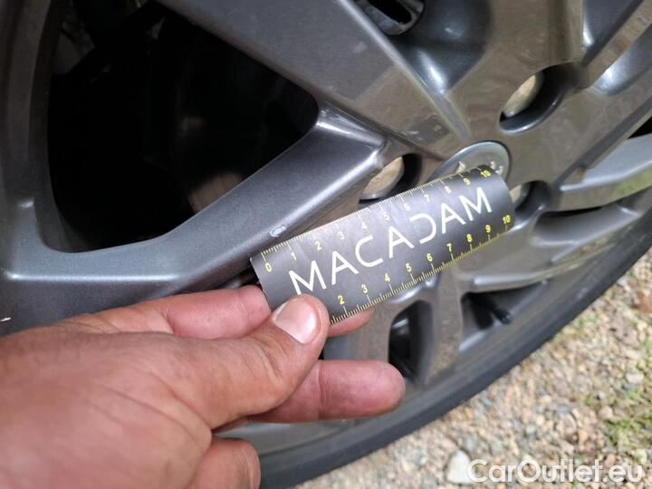 Peugeot  208 1.5 BLUEHDI 100 S&S ACTIVE BUS #46