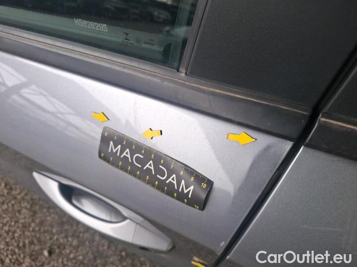 Peugeot  208 1.5 BLUEHDI 100 S&S ACTIVE BUS #53