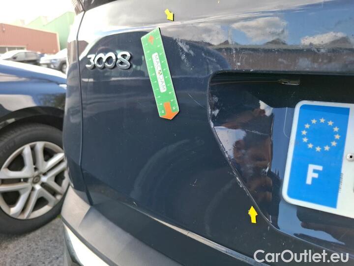Peugeot  3008 1.5 BLUEHDI 130 S&S ACTIVE #92
