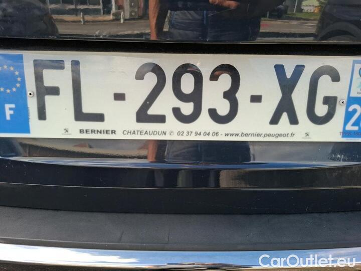 Peugeot  3008 1.5 BLUEHDI 130 S&S ACTIVE #5