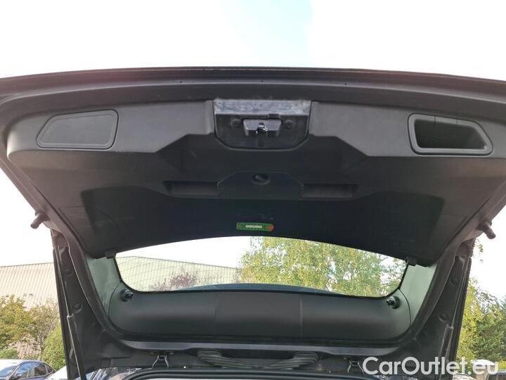 Peugeot  3008 1.5 BLUEHDI 130 S&S ACTIVE #98