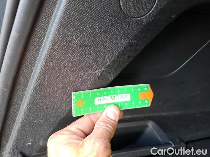 Peugeot  3008 1.5 BLUEHDI 130 S&S ACTIVE #34