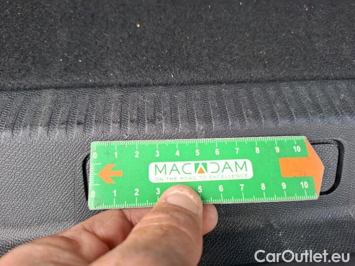 Peugeot  3008 1.5 BLUEHDI 130 S&S ACTIVE #57