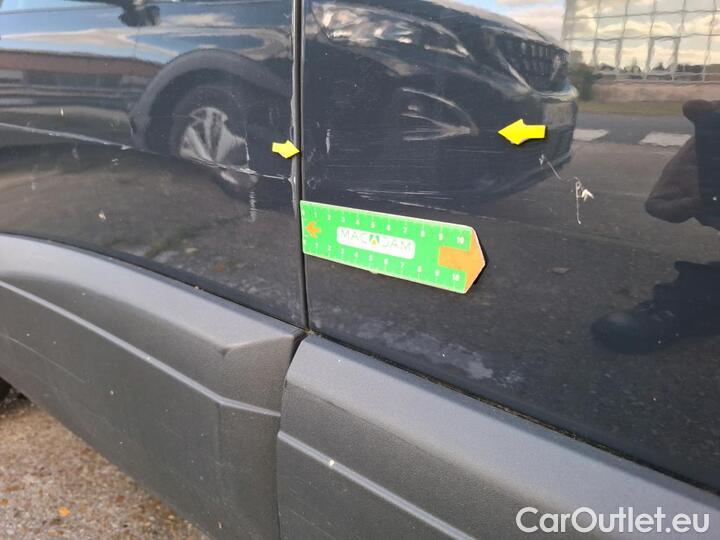 Peugeot  3008 1.5 BLUEHDI 130 S&S ACTIVE #103