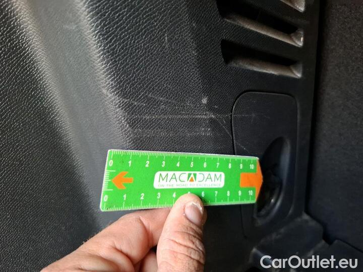 Peugeot  3008 1.5 BLUEHDI 130 S&S ACTIVE #40