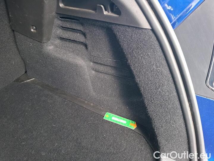 Renault  Captur 1.6 E-TECH 145 TECHNO #49