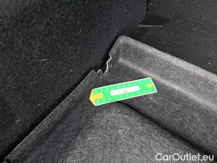 Renault  Captur 1.6 E-TECH 145 TECHNO #38