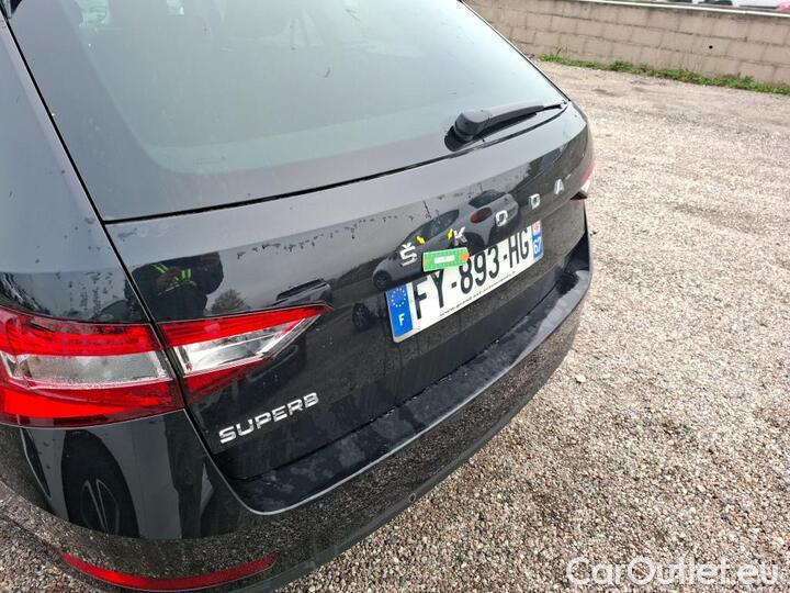 Skoda  Superb 2.0 TDI 122 DSG COMBI BUSINESS #44
