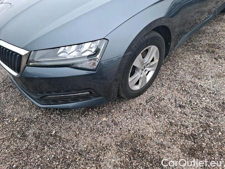Skoda  Superb 2.0 TDI 120 DSG COMBI BUSINESS #21