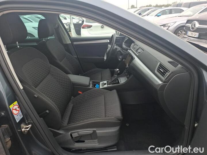 Skoda  Superb 2.0 TDI 120 DSG COMBI BUSINESS #9
