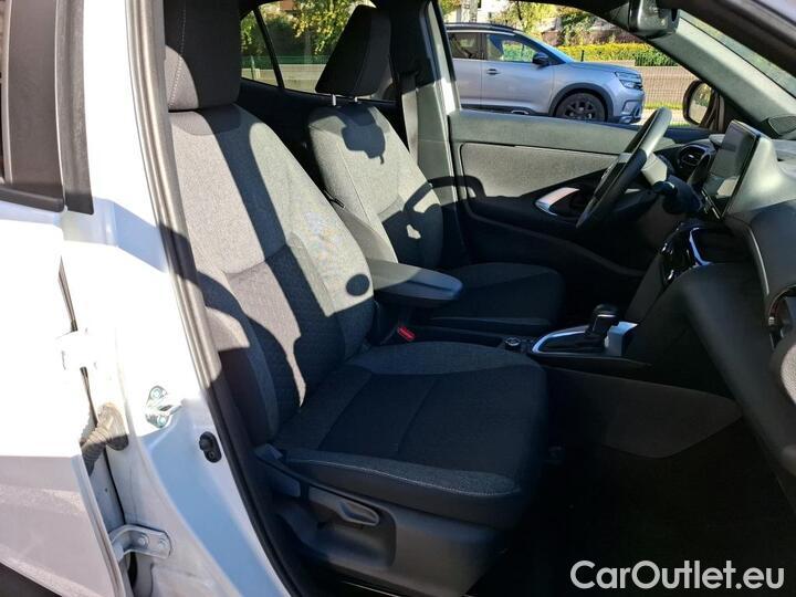 Toyota  Yaris Cross 1.5 HYBRID 116H DESIGN AWD AUTO #9