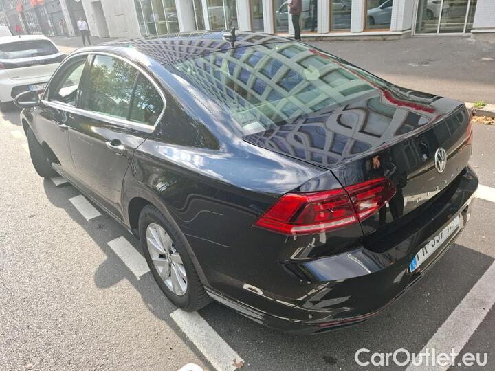 Volkswagen  Passat 2.0 TDI 150 EVO DSG7 BUSINESS #2
