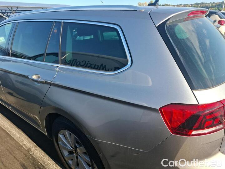 Volkswagen  Passat 2.0 TDI EVO SCR 122 DSG7 SW LIFE PLUS #35