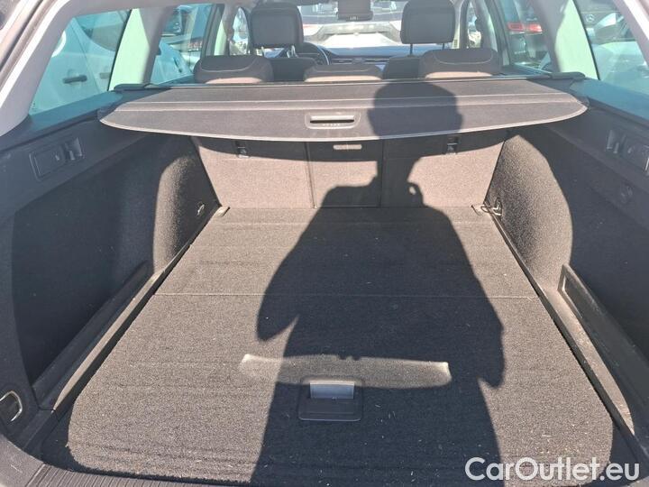 Volkswagen  Passat 2.0 TDI EVO SCR 122 DSG7 SW LIFE PLUS #13