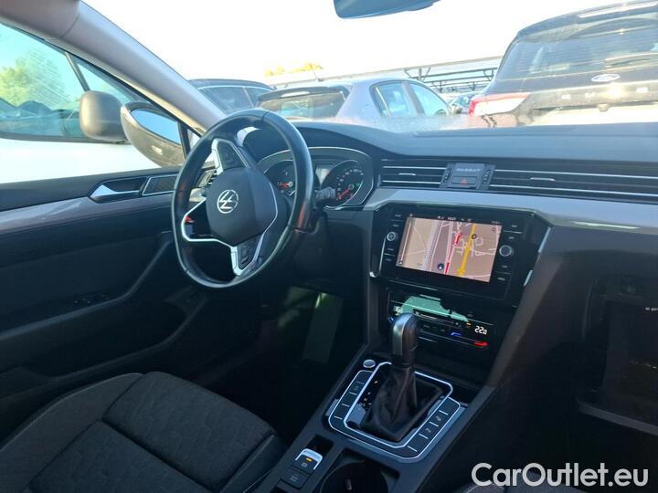Volkswagen  Passat 2.0 TDI EVO SCR 122 DSG7 SW LIFE PLUS #11
