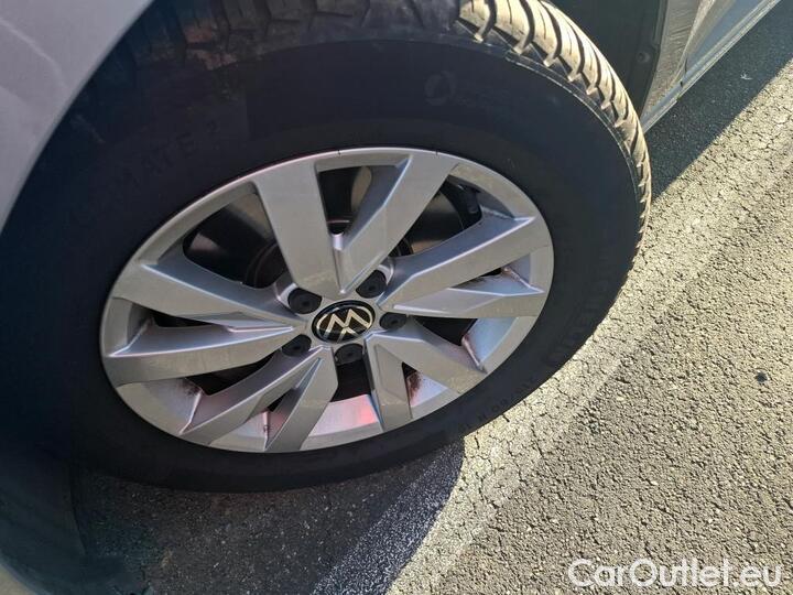 Volkswagen  Passat 2.0 TDI EVO SCR 122 DSG7 SW LIFE PLUS #18