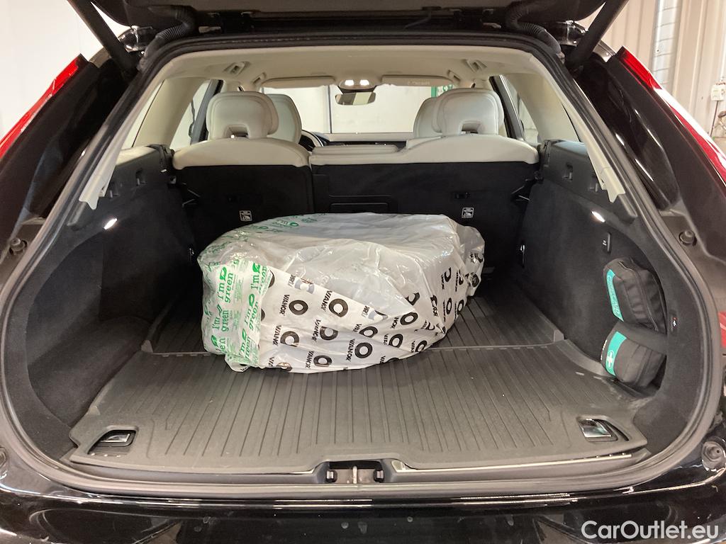 Volvo  V90 T6 Recharge 350 AWD Core Edt VOC Drag Skinn Kamera #12