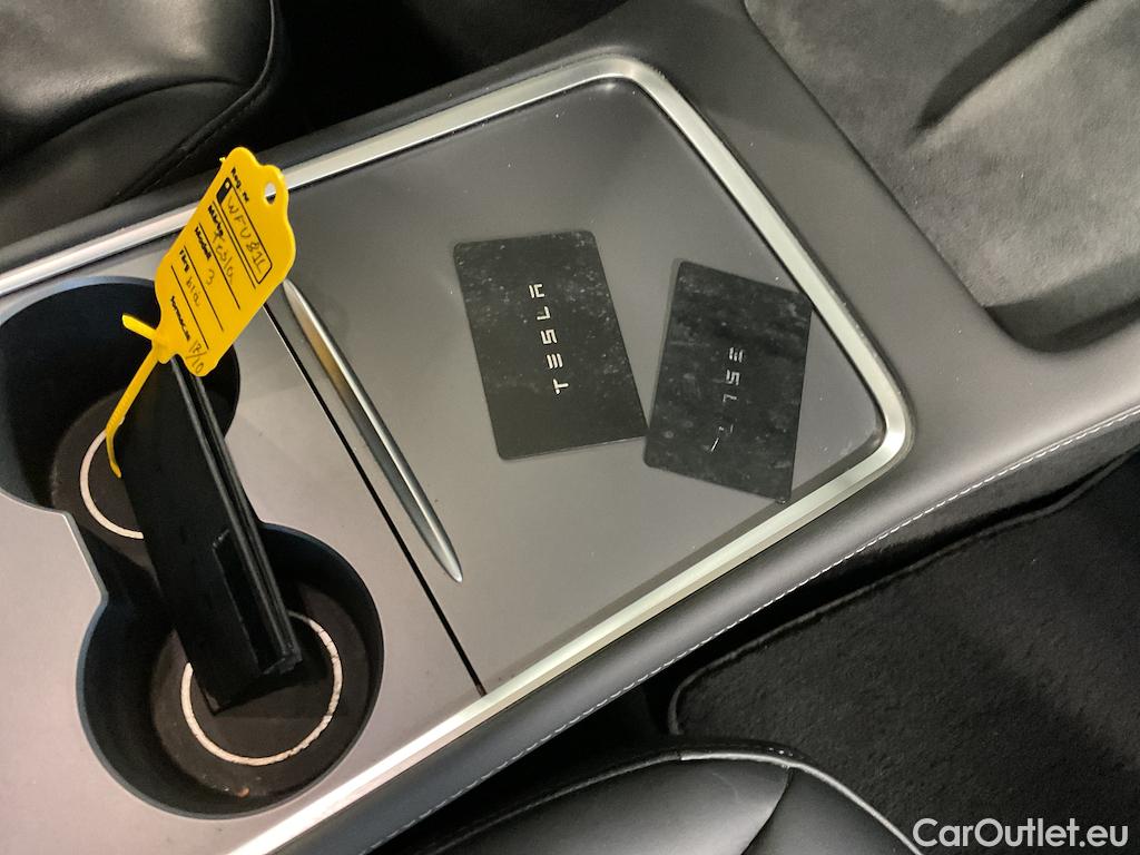 Tesla  Model 3 Long Range AWD #18