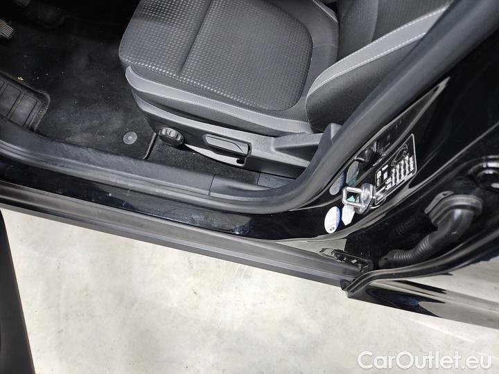 Ford  Focus 1,5 EcoBlue 88kW Cool & Connect Turnier #18