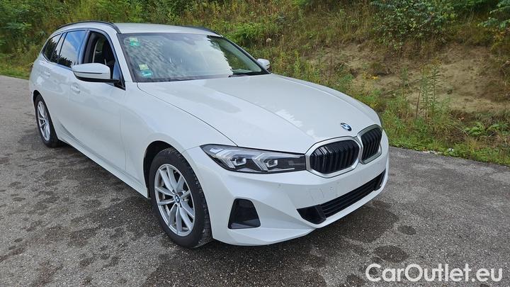Bmw  Serie 3 320d xDrive Touring Automatic #2