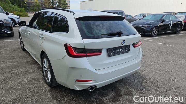 Bmw  Serie 3 320d xDrive Touring Automatic #3