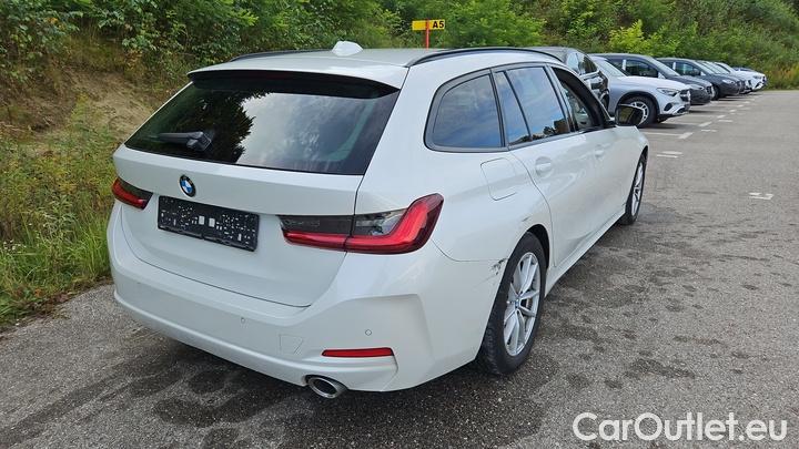 Bmw  Serie 3 320d xDrive Touring Automatic #4