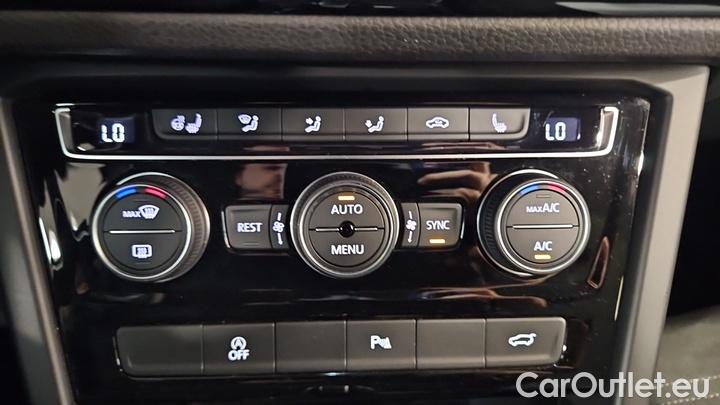 Volkswagen  Touran 2.0 TDI SCR DSG Highline #14