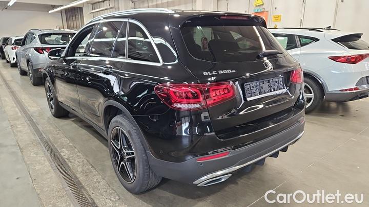 Mercedes  GLC  300 e 4MATIC Autom. #3