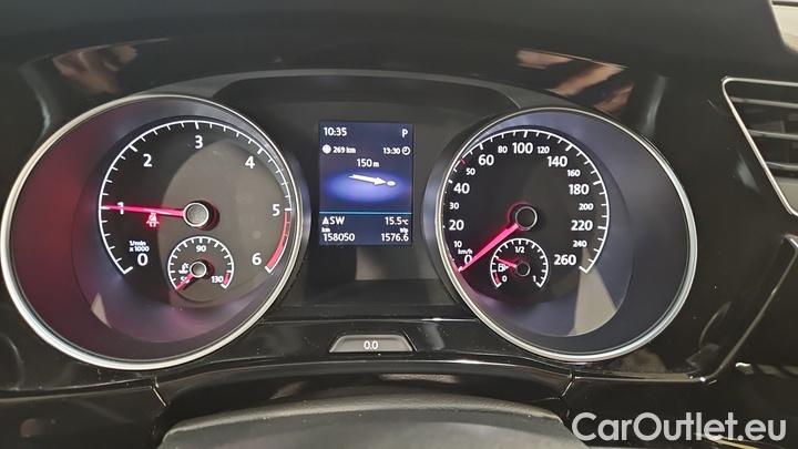 Volkswagen  Touran 2.0 TDI SCR DSG Highline #5
