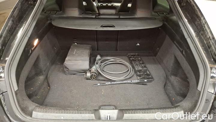 Mercedes  CLA-Klasse CLA 250 e DCT Shooting Brake #8